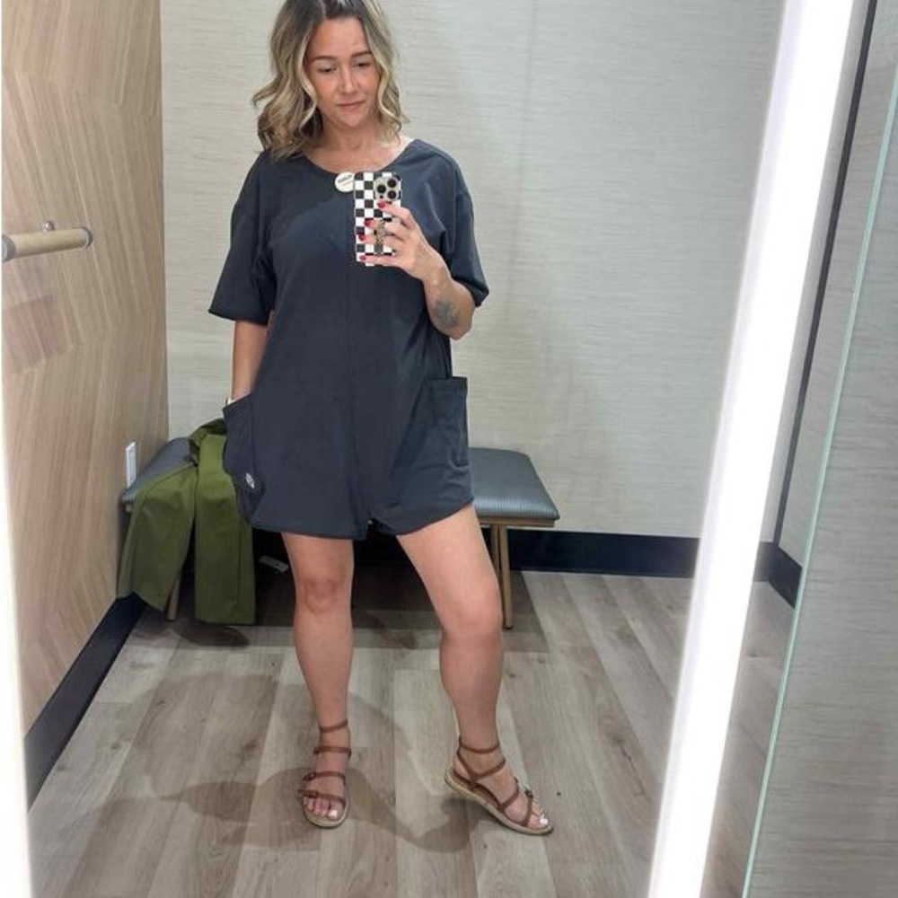 Free People FP Movement Hot Shot Tee Romper in Small Mocha.  T-Shirt Romper NWT - Picture 16 of 16